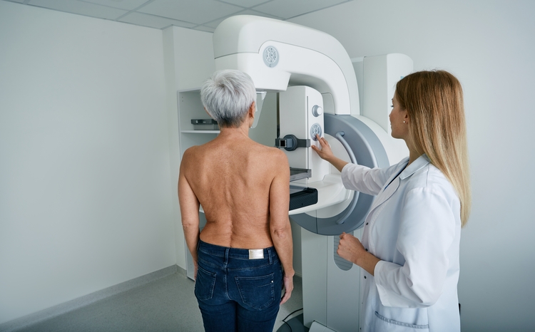 Mammography,Test.,X-ray,Breast,Examination,Of,Mature,Female,Patient,With